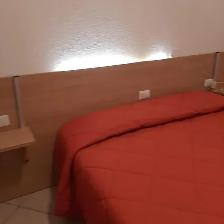 여관 Albergo Ristorante La Nuova 2*