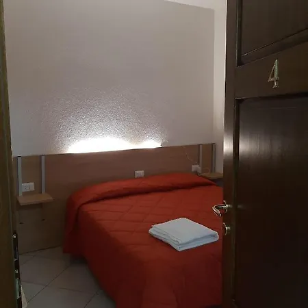 Albergo Ristorante La Nuova 여관 2*