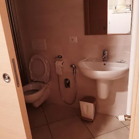 Albergo Ristorante La Nuova 여관