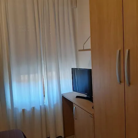 여관 Albergo Ristorante La Nuova 2*