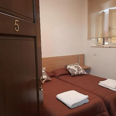 여관 Albergo Ristorante La Nuova Desulo