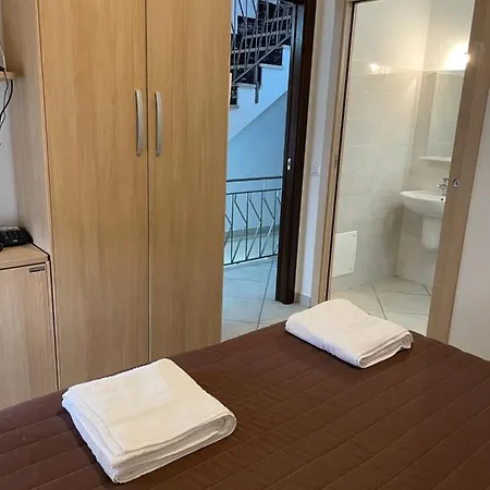 Albergo Ristorante La Nuova 여관 Desulo